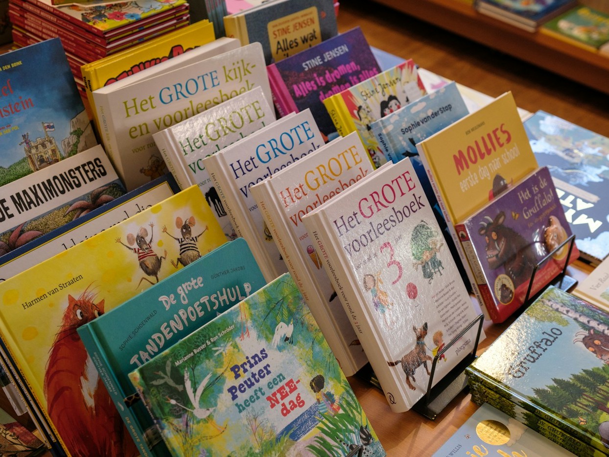Children's books, decorative image