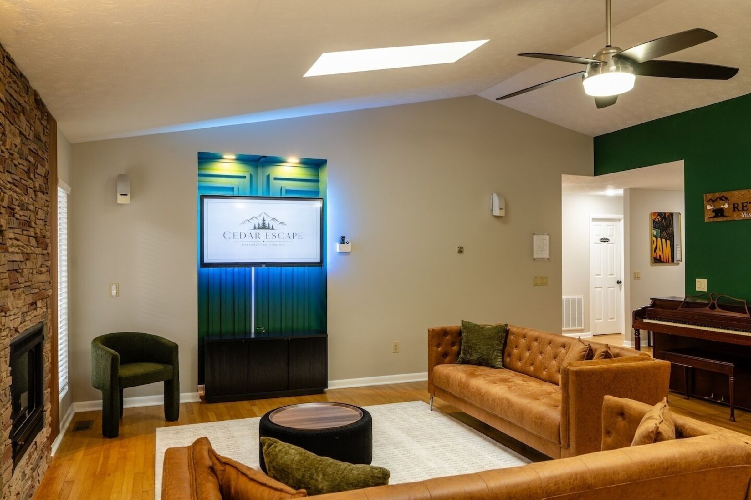 Living room at Cedar Escape
